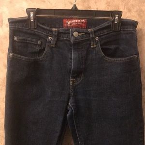 Arizona Skinny Jeans. Near new condition. 32x30